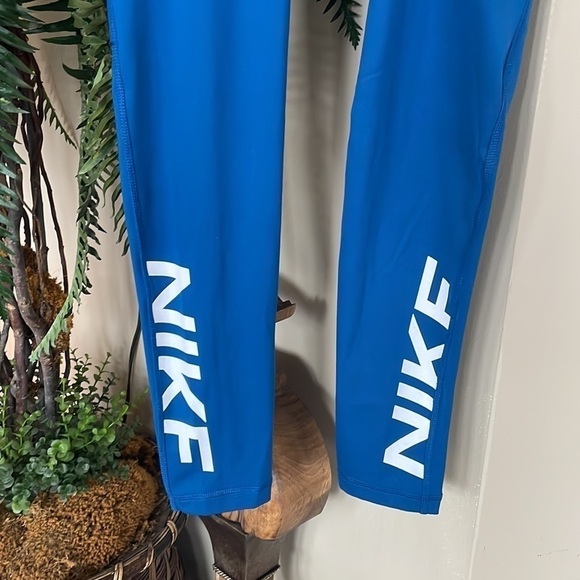 Brand New Nike Pro Dri-Fit Blue Training Leggings Tight Fit Mid Rise Full Length - Picture 2 of 16